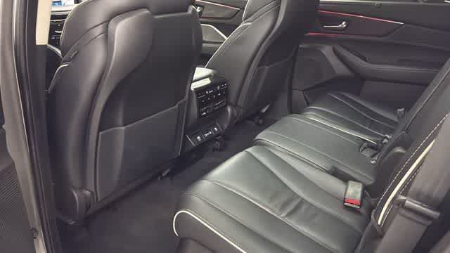 Used 2024 Acura MDX SH-AWD w/ Advance Package image 29