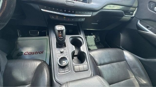 Used 2019 Cadillac XT4 Sport AWD/4WD image 17