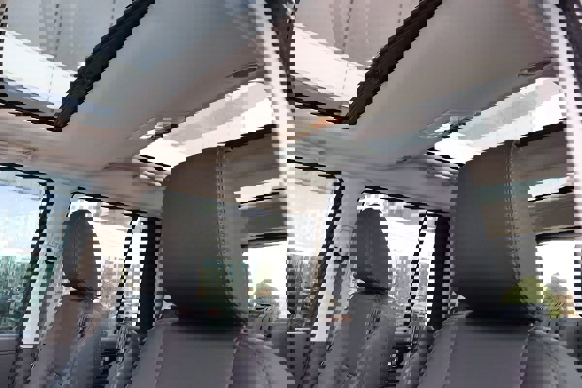 Used 2016 Land Rover LR4 HSE image 11