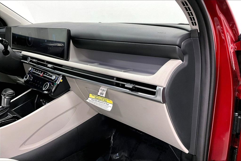 Used 2025 Hyundai Tucson SEL FWD image 19