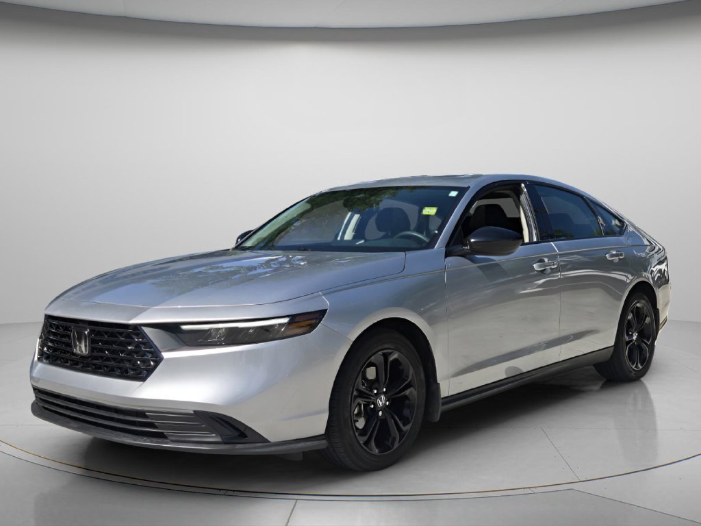 Certified 2025 Honda Accord SE image 9