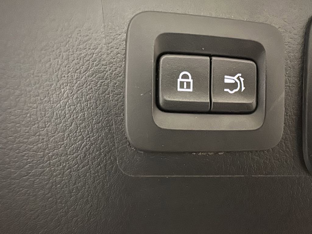 Used 2023 MAZDA CX-50 AWD 2.5 Turbo w/ Cargo Package image 19