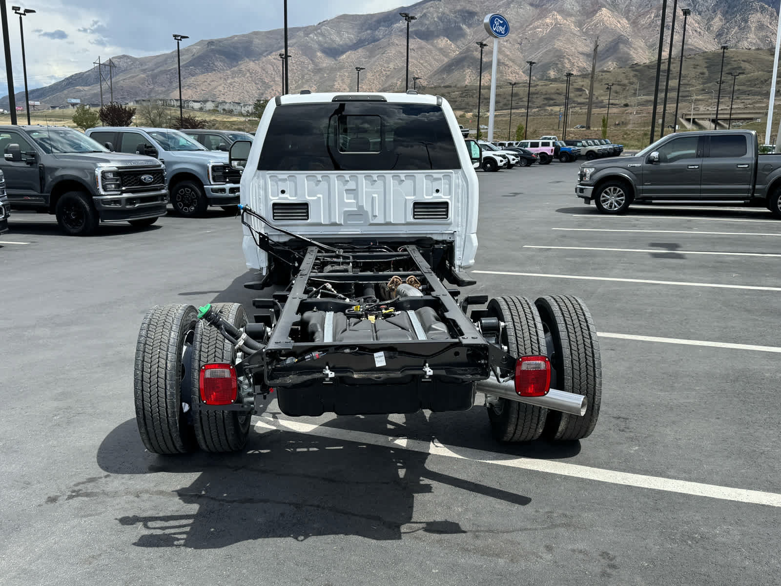 New 2026 Ford F550 4x4 SuperCab Super Duty w/ XL Chrome Package image 8
