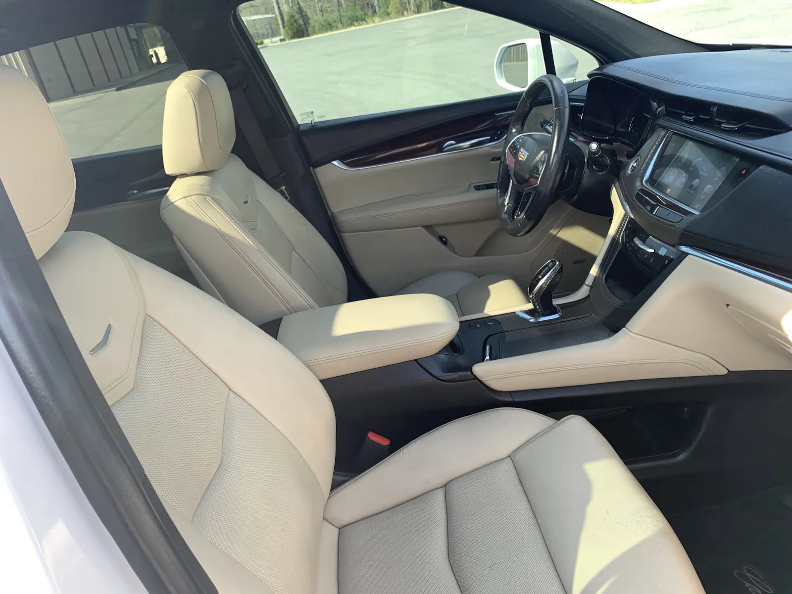 Used 2017 Cadillac XT5 Premium Luxury image 32