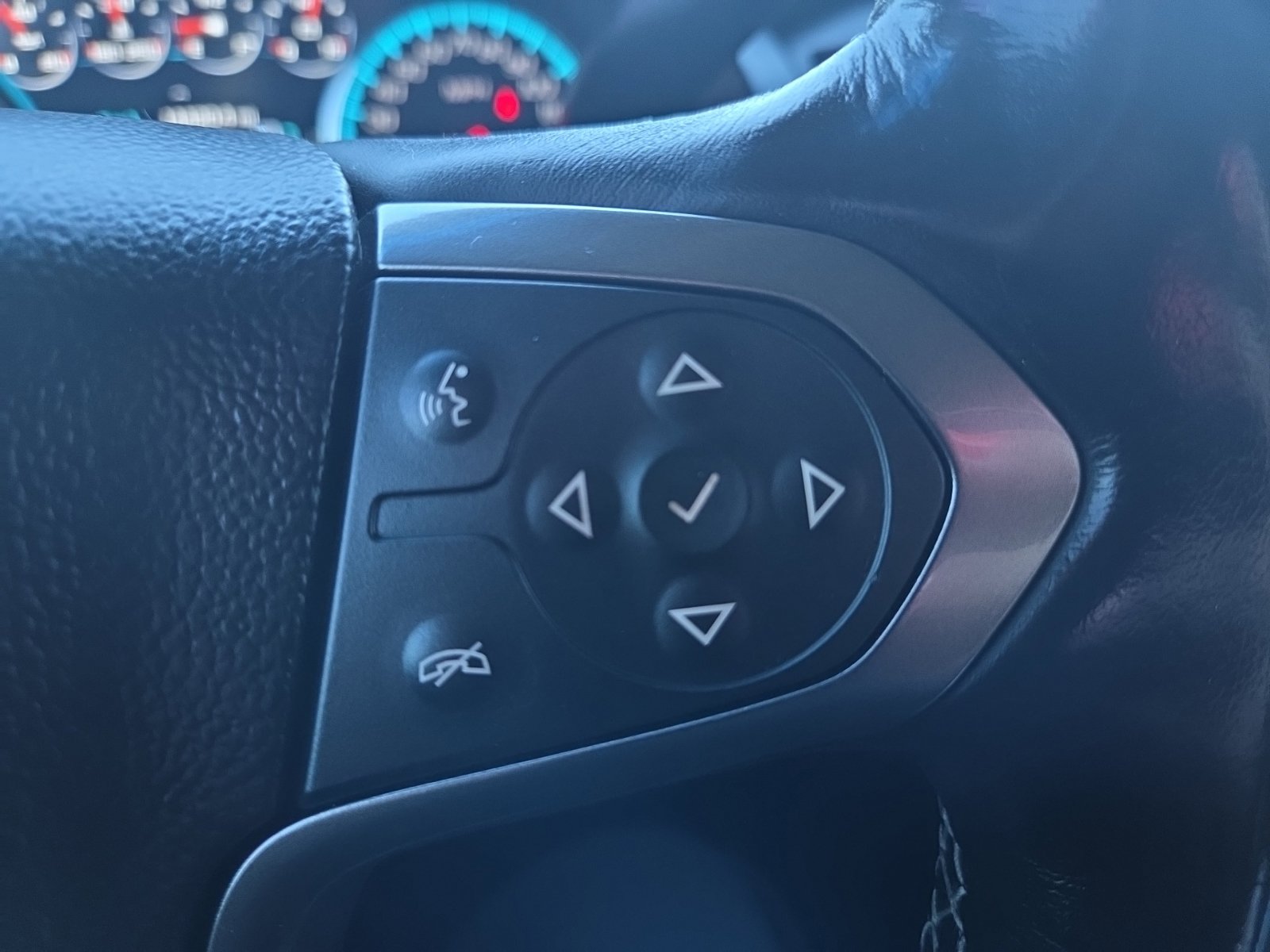 Used 2019 Chevrolet Tahoe Premier AWD/4WD image 30