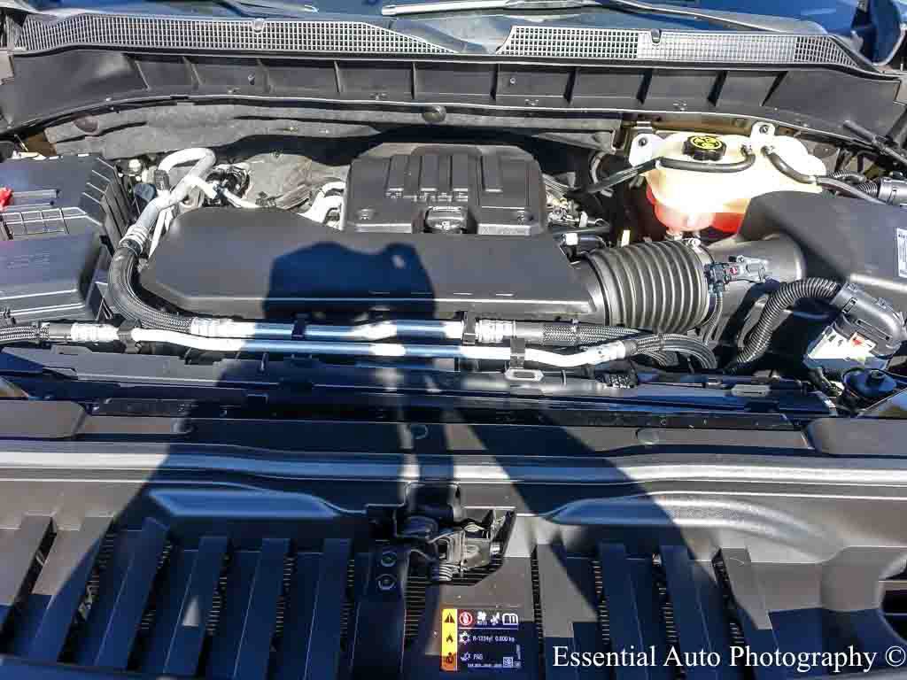 Used 2020 Chevrolet Silverado 1500 LT w/ Convenience Package AWD/4WD image 28