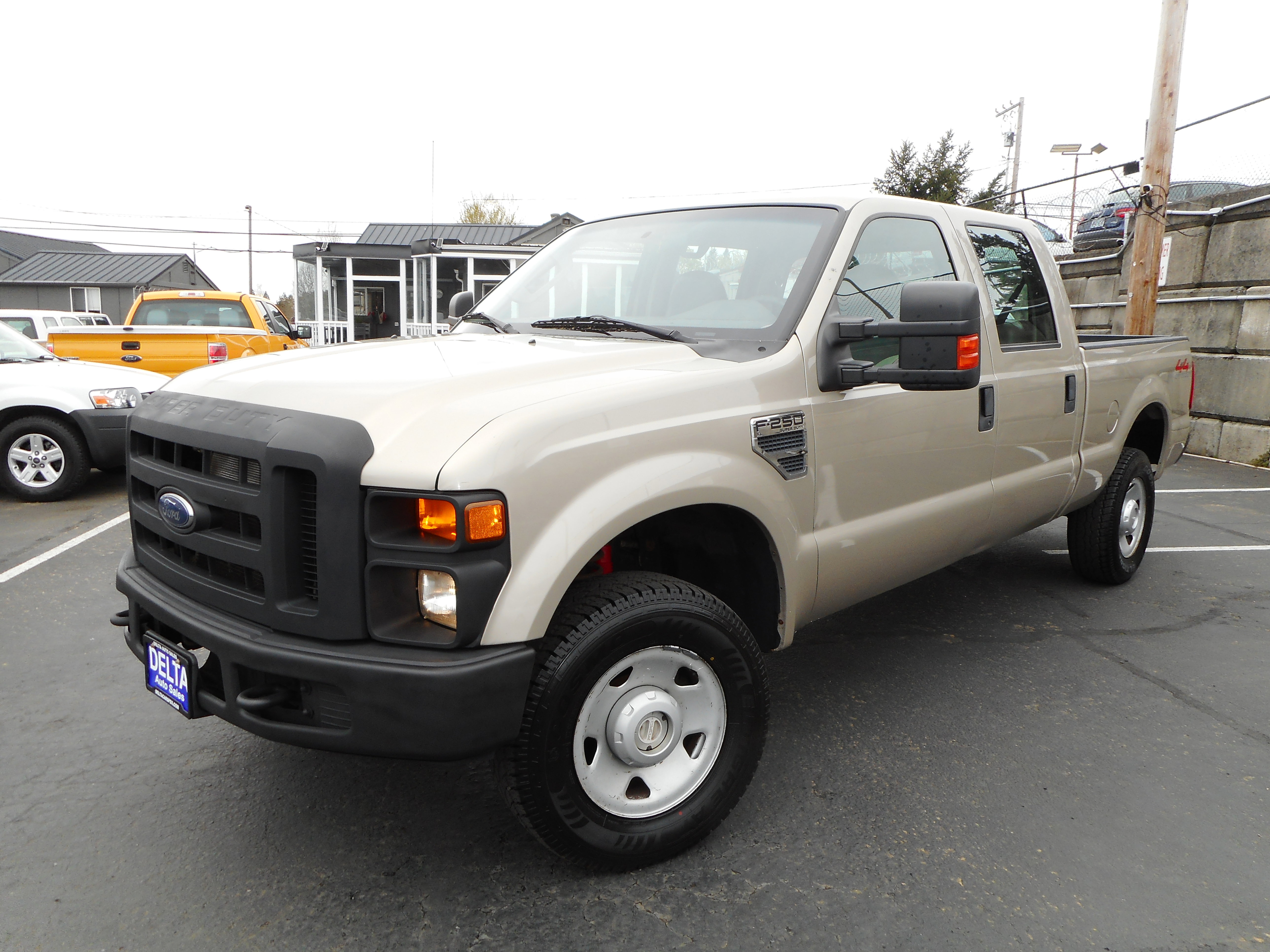 Used 2009 Ford F250 XL AWD/4WD image 4