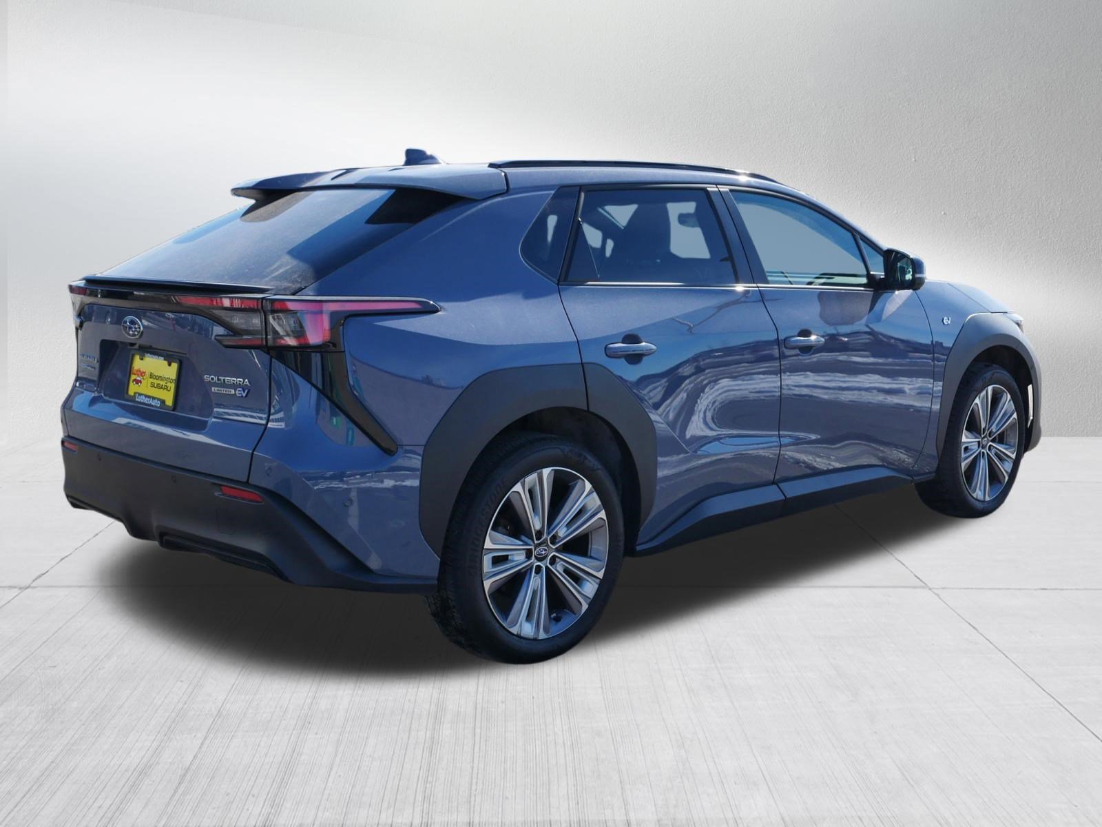 Used 2023 Subaru Solterra Limited image 7