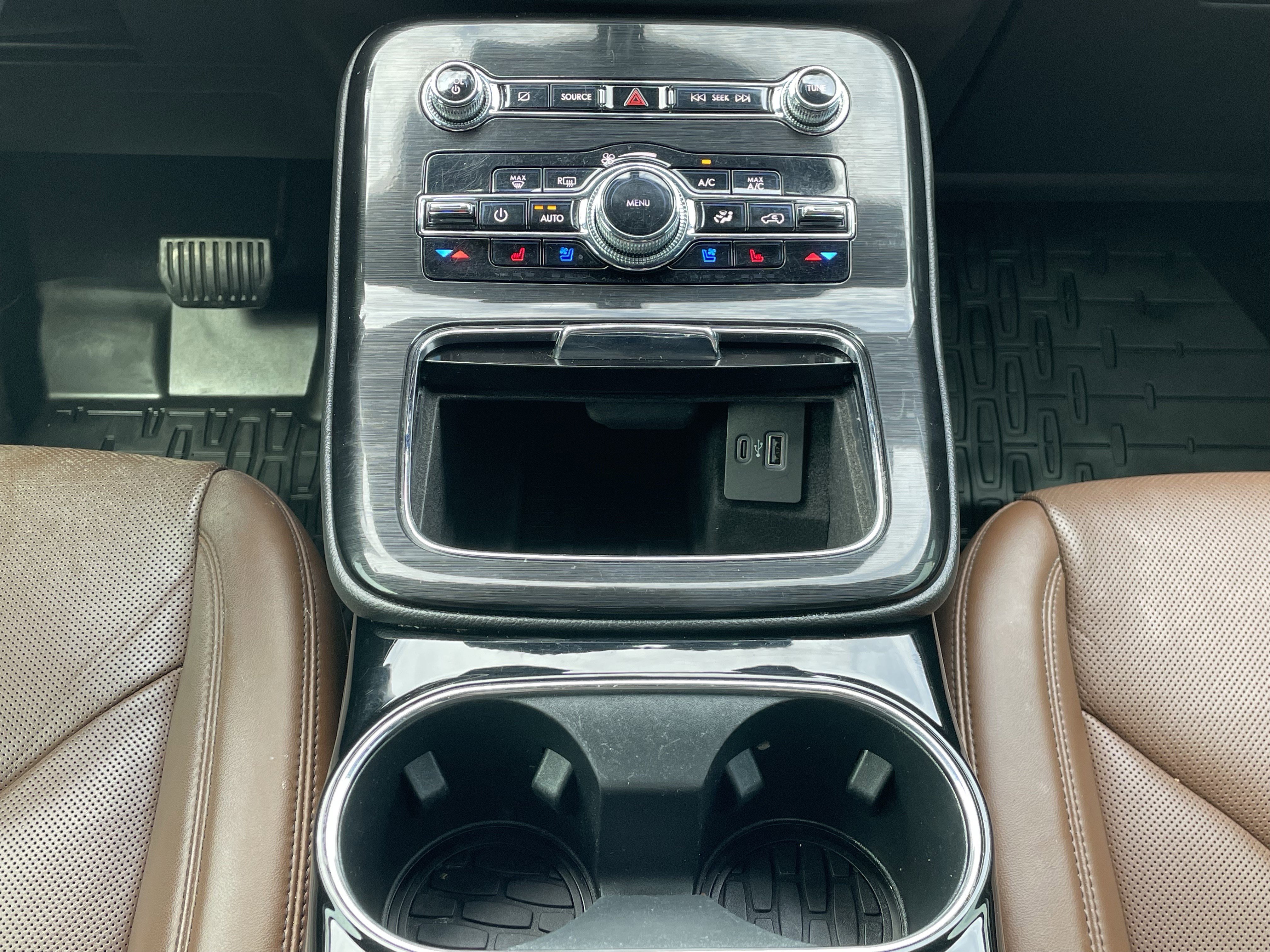 Used 2023 Lincoln Nautilus Reserve w/ Equipment Group 201A image 24