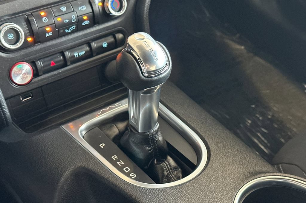 Certified 2022 Ford Mustang Coupe RWD image 22