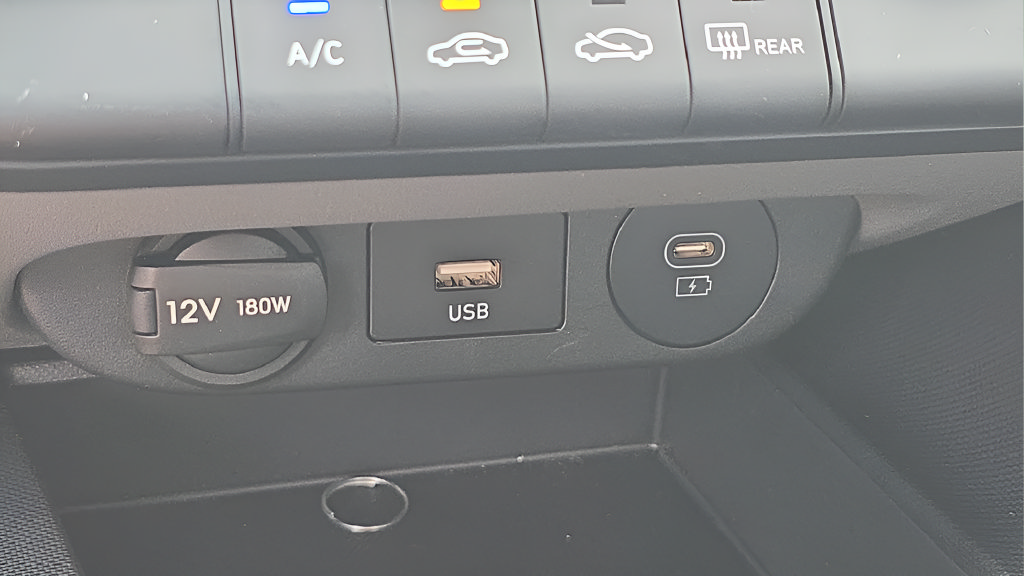 New 2026 Hyundai Elantra SE FWD image 30