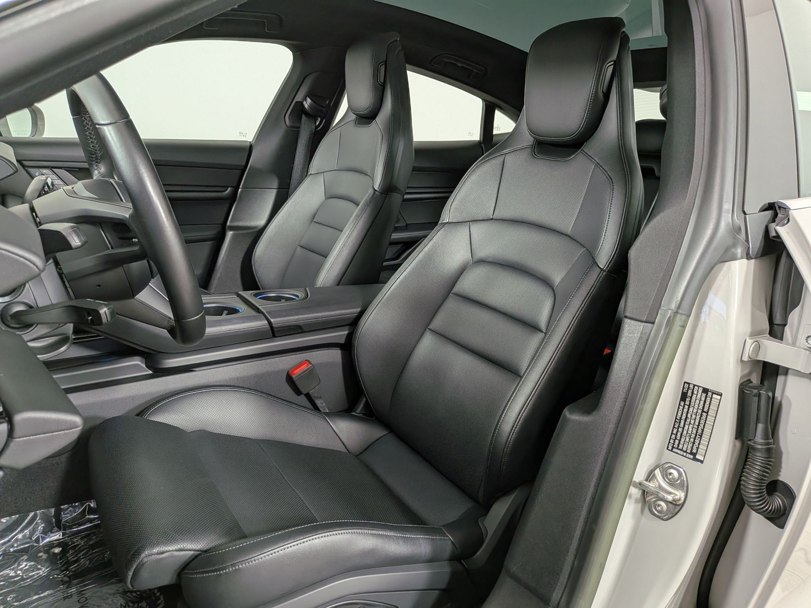 Certified 2023 Porsche Taycan 4S AWD/4WD image 5
