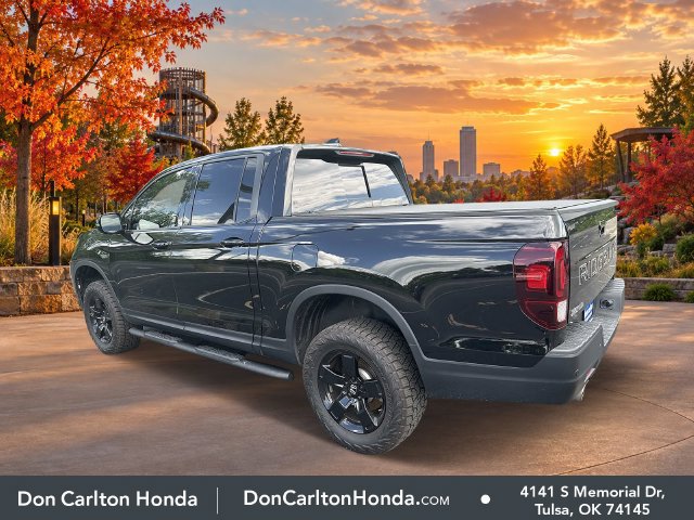 Used 2025 Honda Ridgeline Black Edition image 8