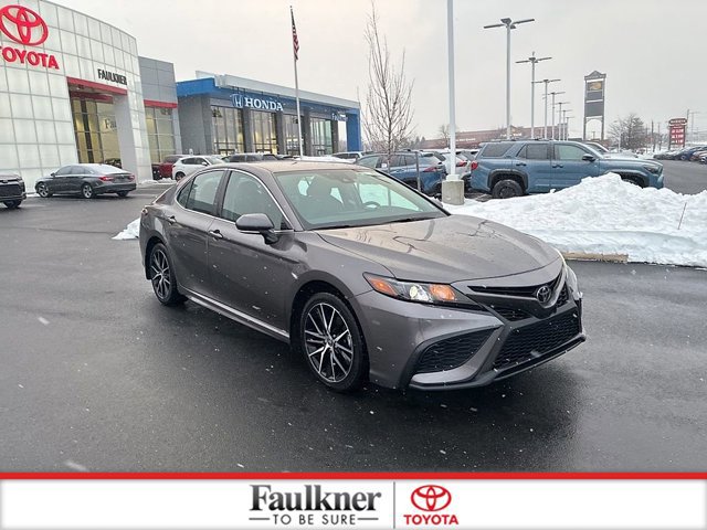 Certified 2024 Toyota Camry SE image 2