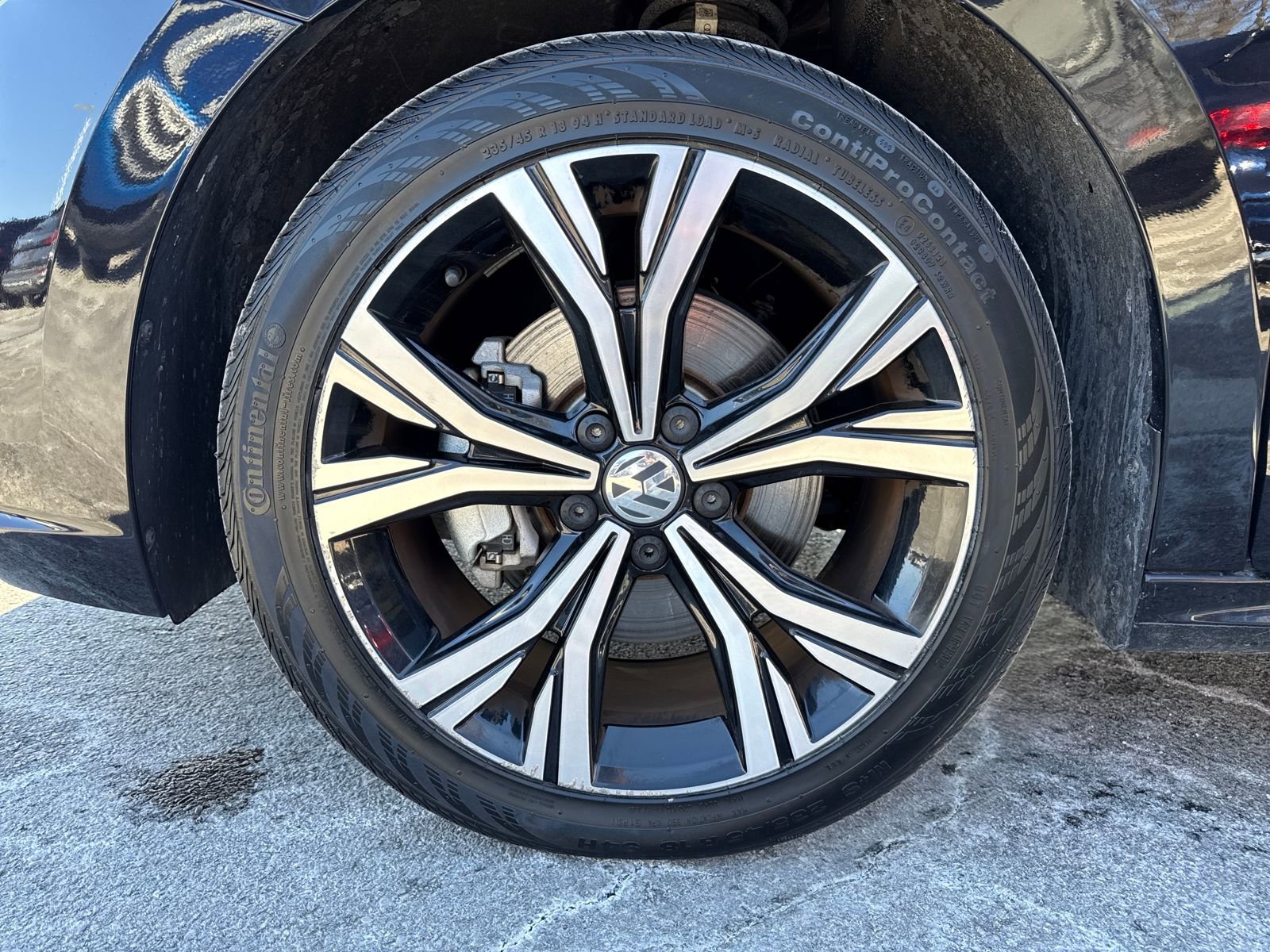 Certified 2021 Volkswagen Passat 2.0T SE image 27