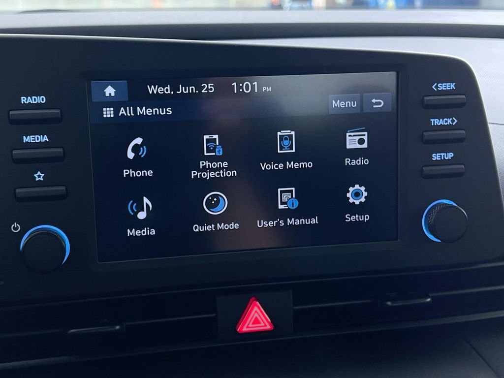 Used 2025 Hyundai Elantra Sport image 20