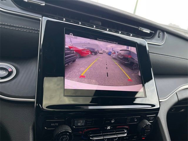 New 2025 Jeep Grand Cherokee L Altitude image 17