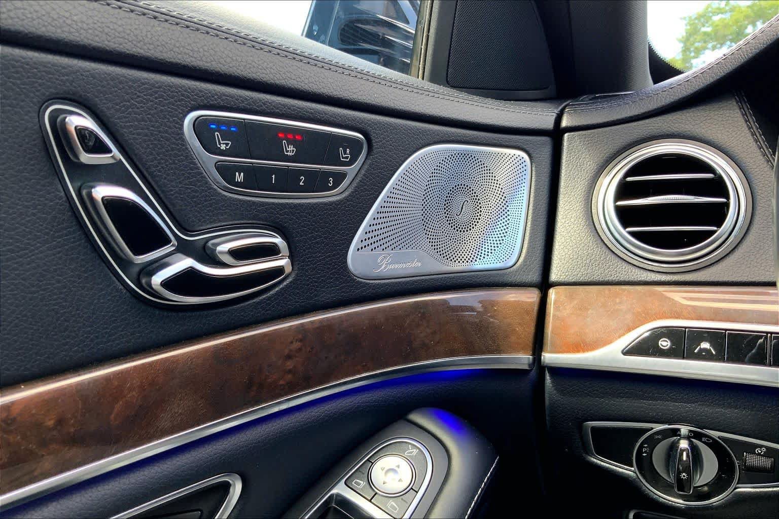 Used 2019 Mercedes-Benz S 560 4MATIC Sedan image 34