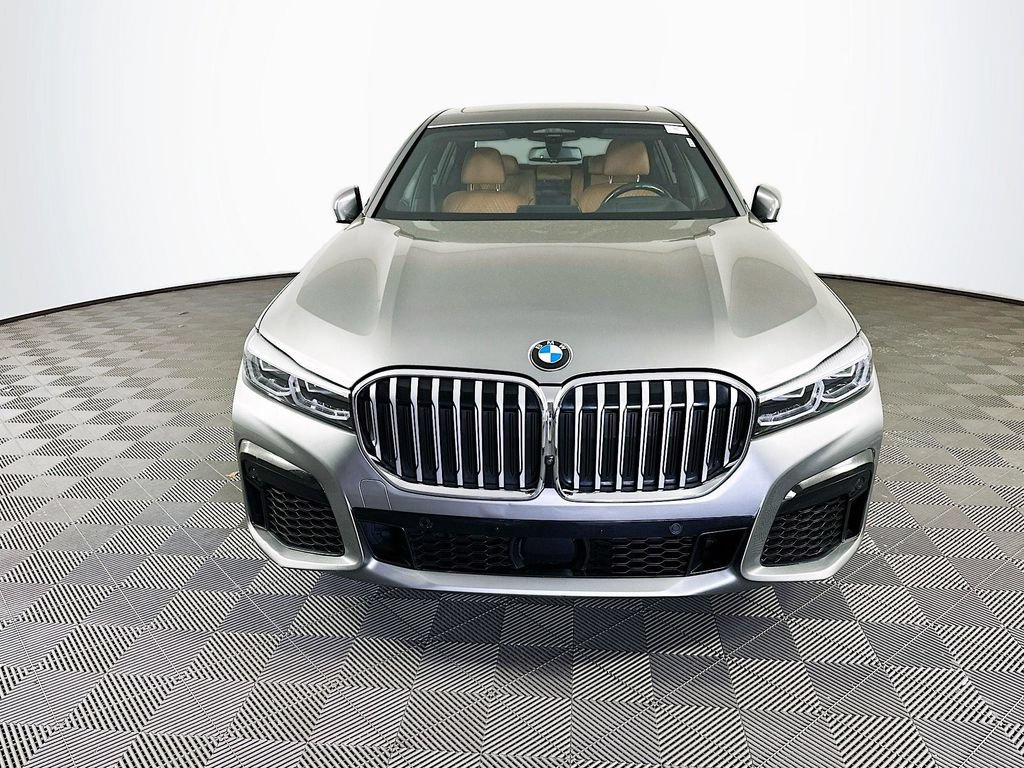 Used 2021 BMW 740i xDrive w/ M Sport Package AWD/4WD video 3