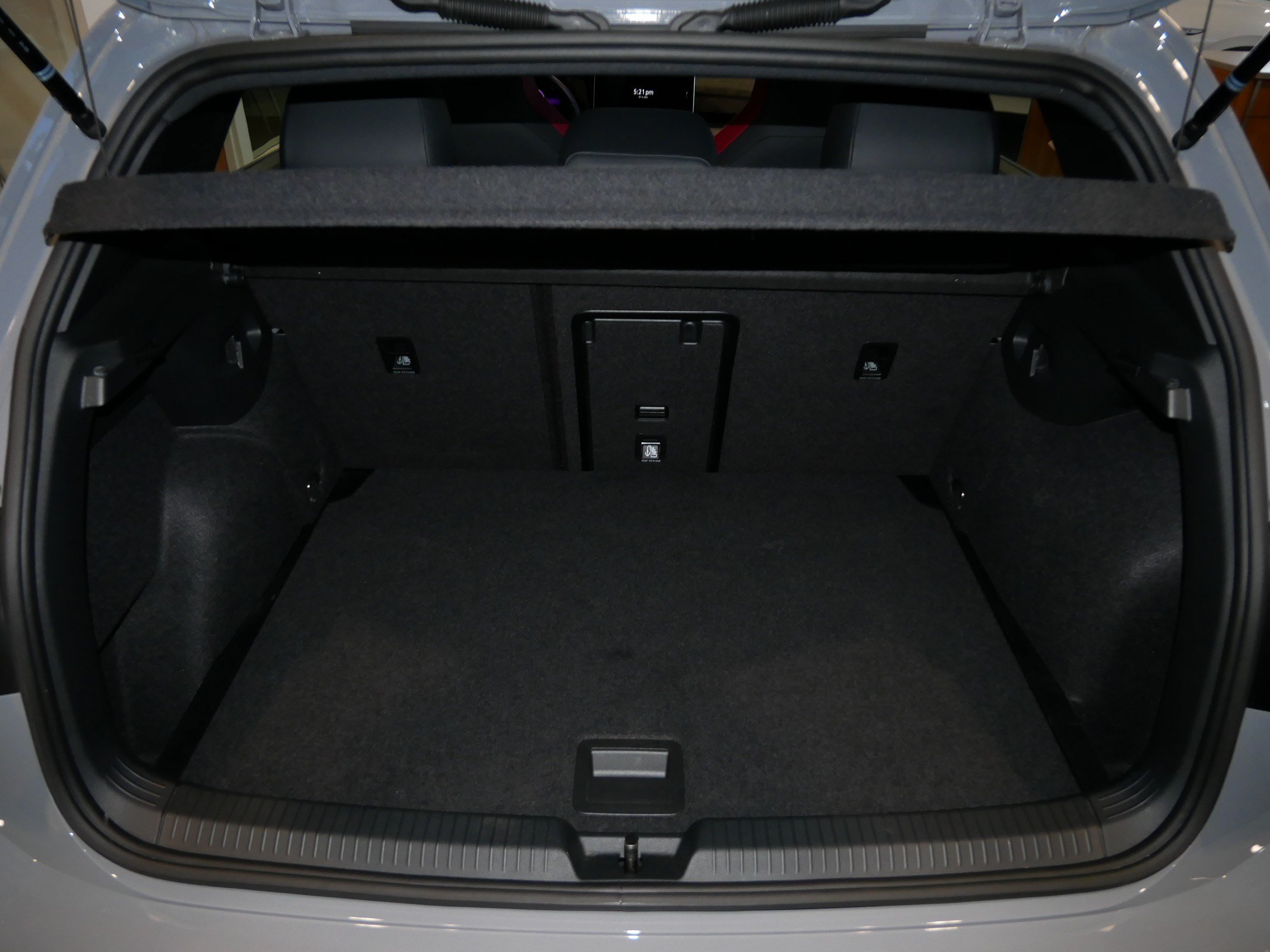 Certified 2025 Volkswagen GTI Autobahn FWD image 15