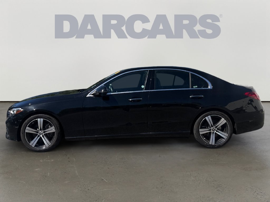 Used 2025 Mercedes-Benz C 300 4MATIC Sedan image 4