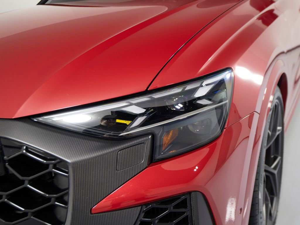 Used 2025 Audi RS Q8 performance image 38