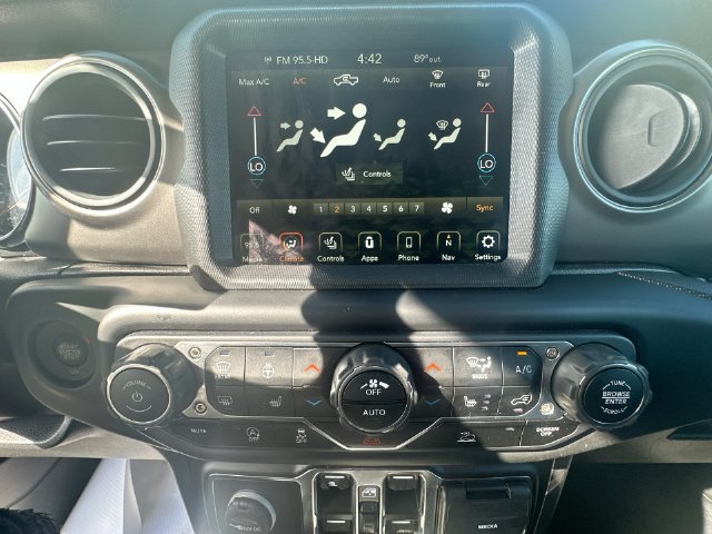Used 2022 Jeep Gladiator Sport AWD/4WD image 20