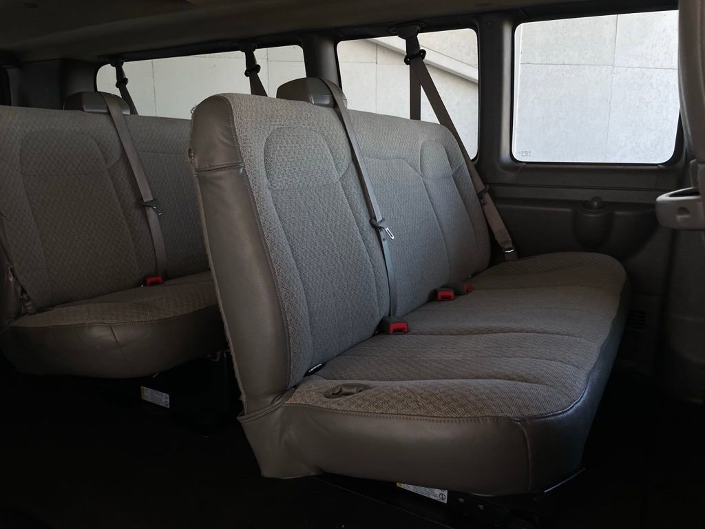 Used 2024 Chevrolet Express 3500 LT w/ LT Preferred Equipment Group image 17