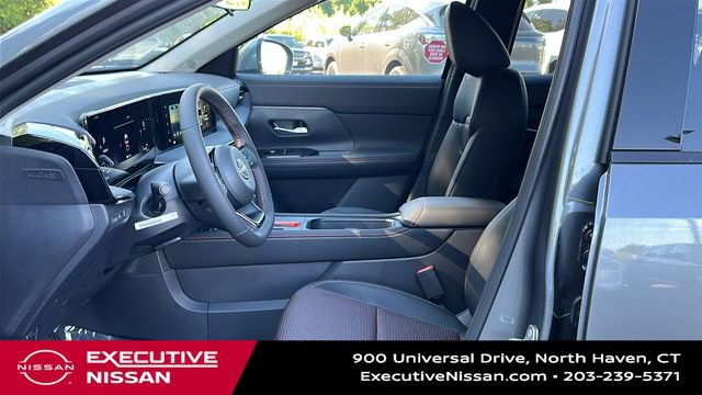 Used 2025 Nissan Kicks SR FWD image 10