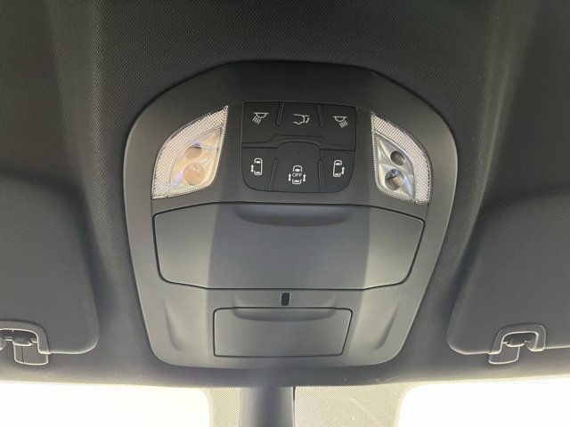 New 2026 Chrysler Voyager LX image 18