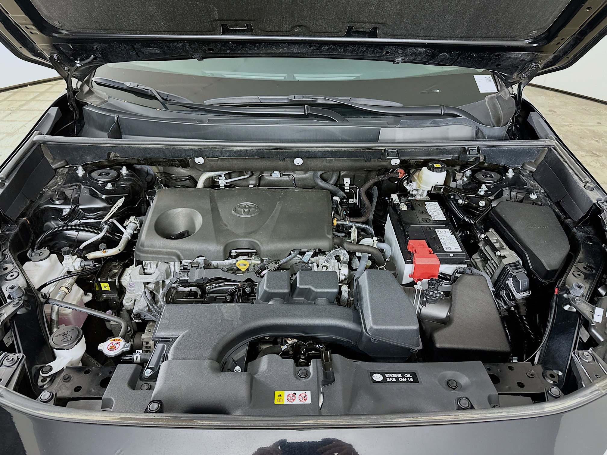 Used 2024 Toyota RAV4 XLE image 32