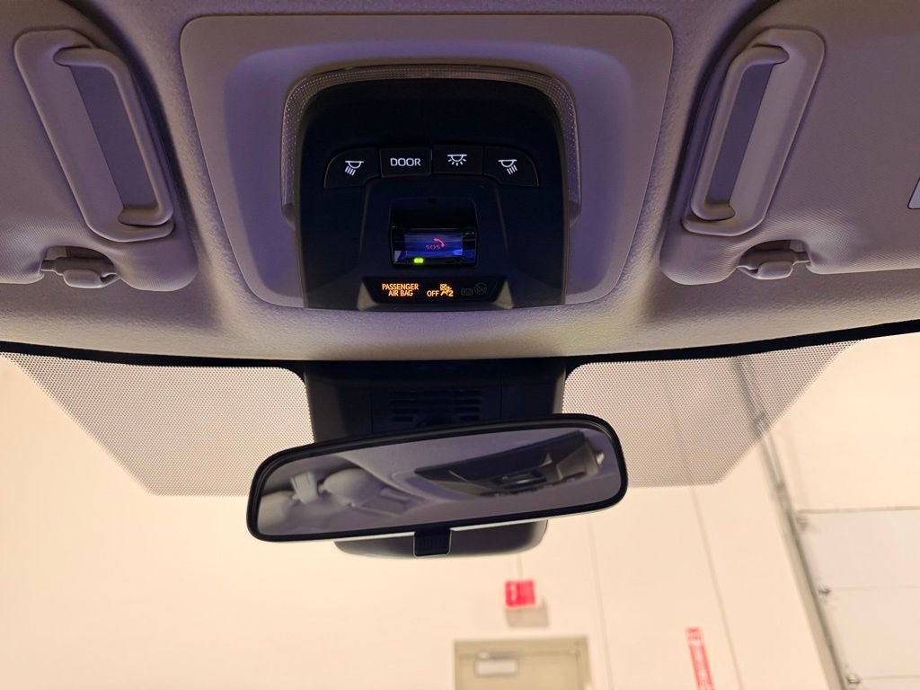 Used 2024 Toyota Corolla LE image 18