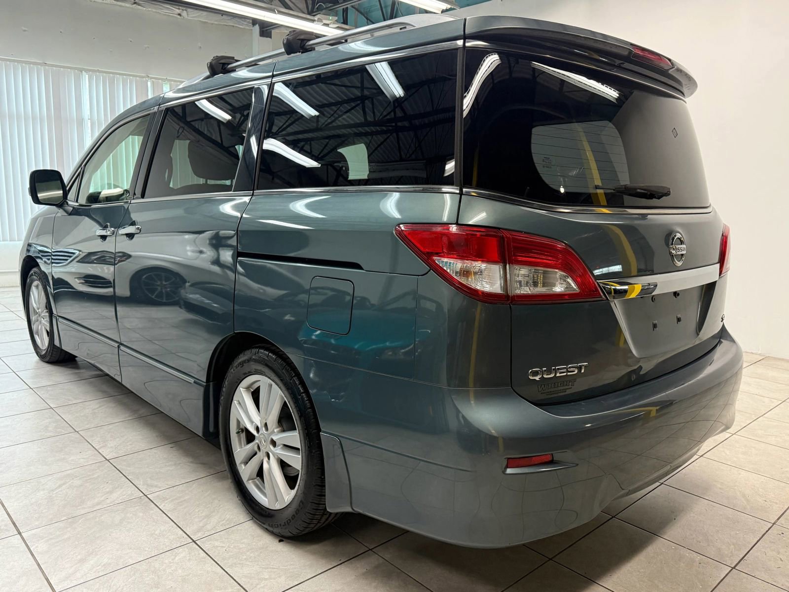 Used 2013 Nissan Quest SL image 7