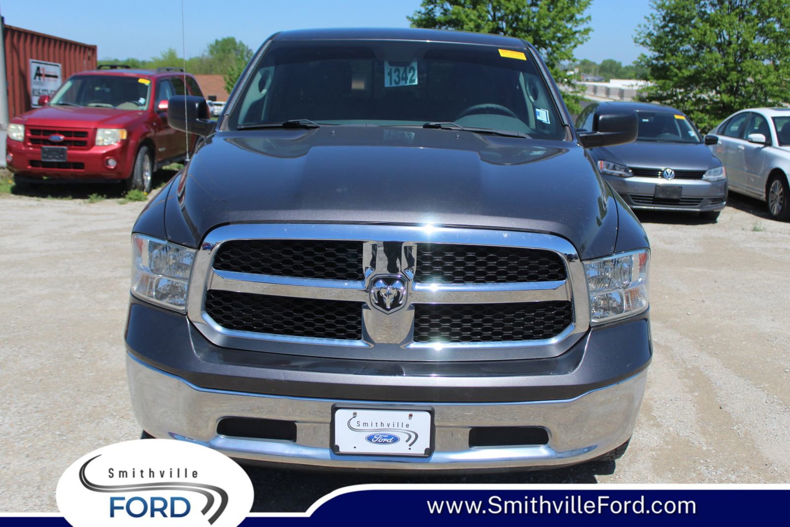 Used 2016 RAM 1500 Classic SLT AWD/4WD image 1