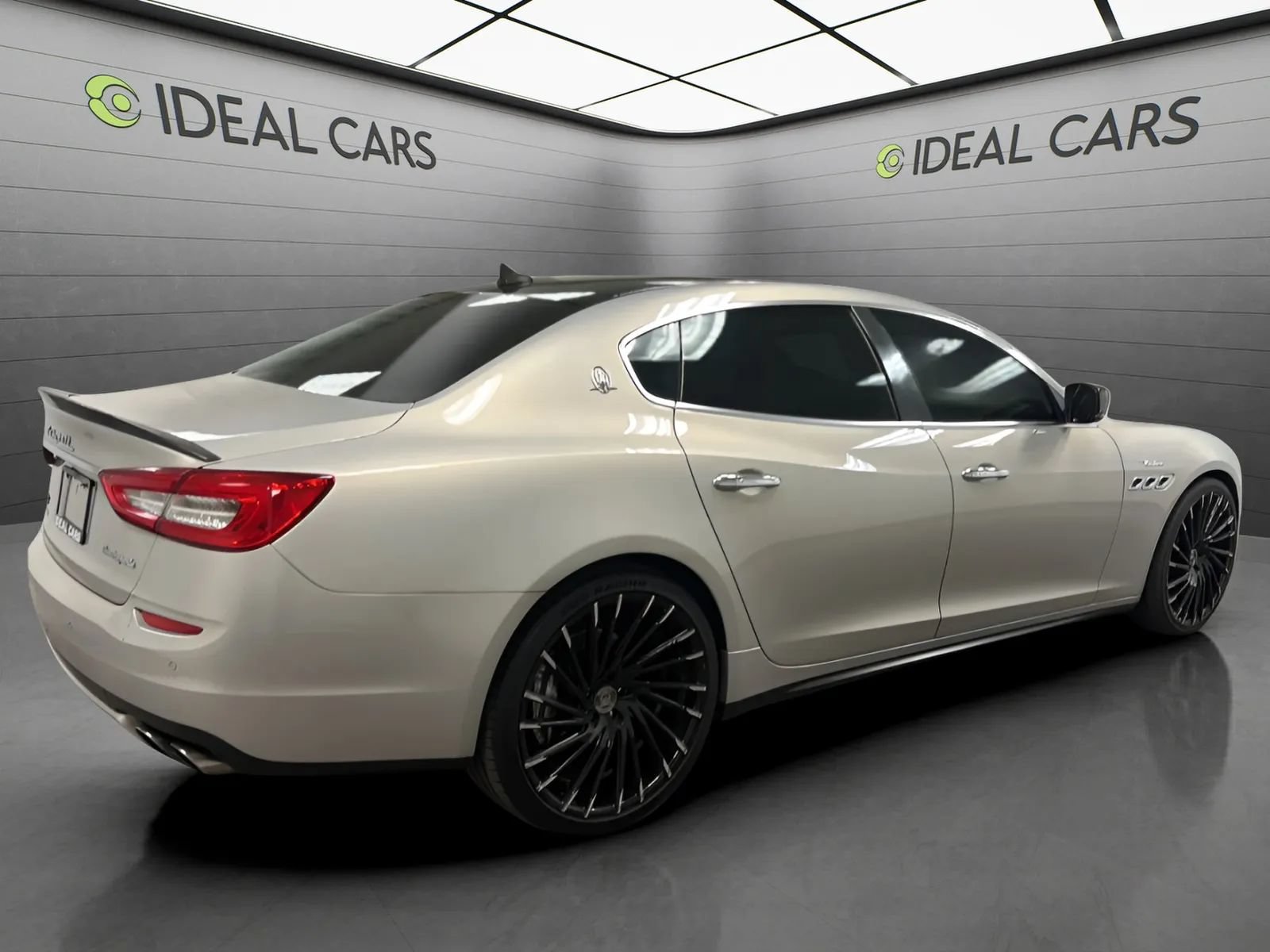 Used 2014 Maserati Quattroporte S Q4 AWD/4WD image 5
