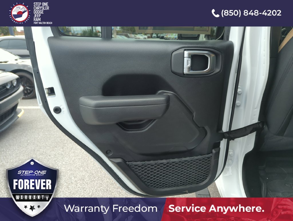 Used 2022 Jeep Wrangler Unlimited Sport AWD/4WD image 26