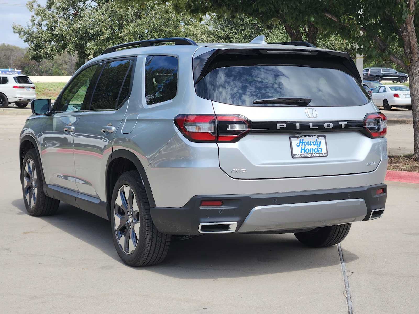 New 2026 Honda Pilot Elite image 4