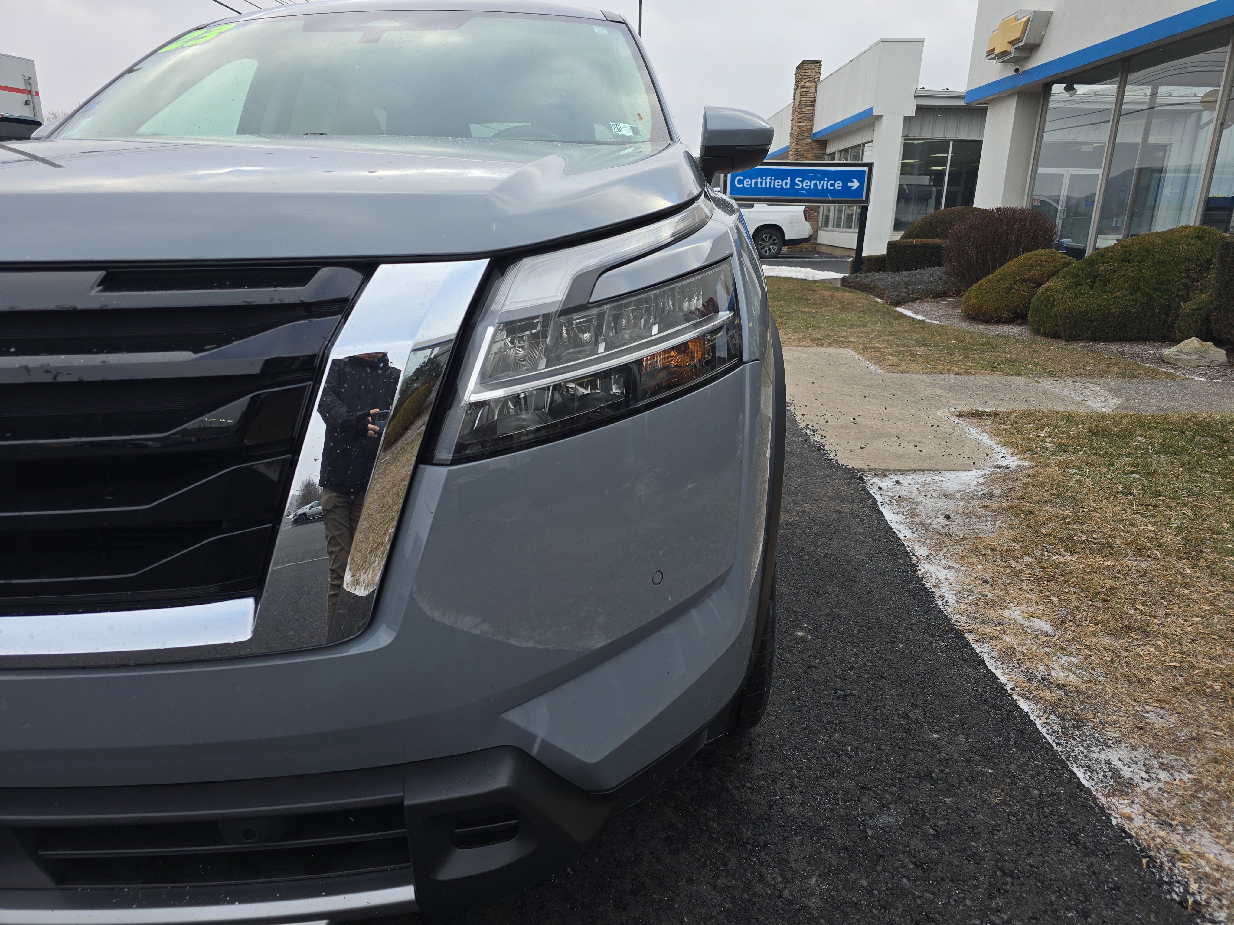 Used 2023 Nissan Pathfinder Platinum image 10