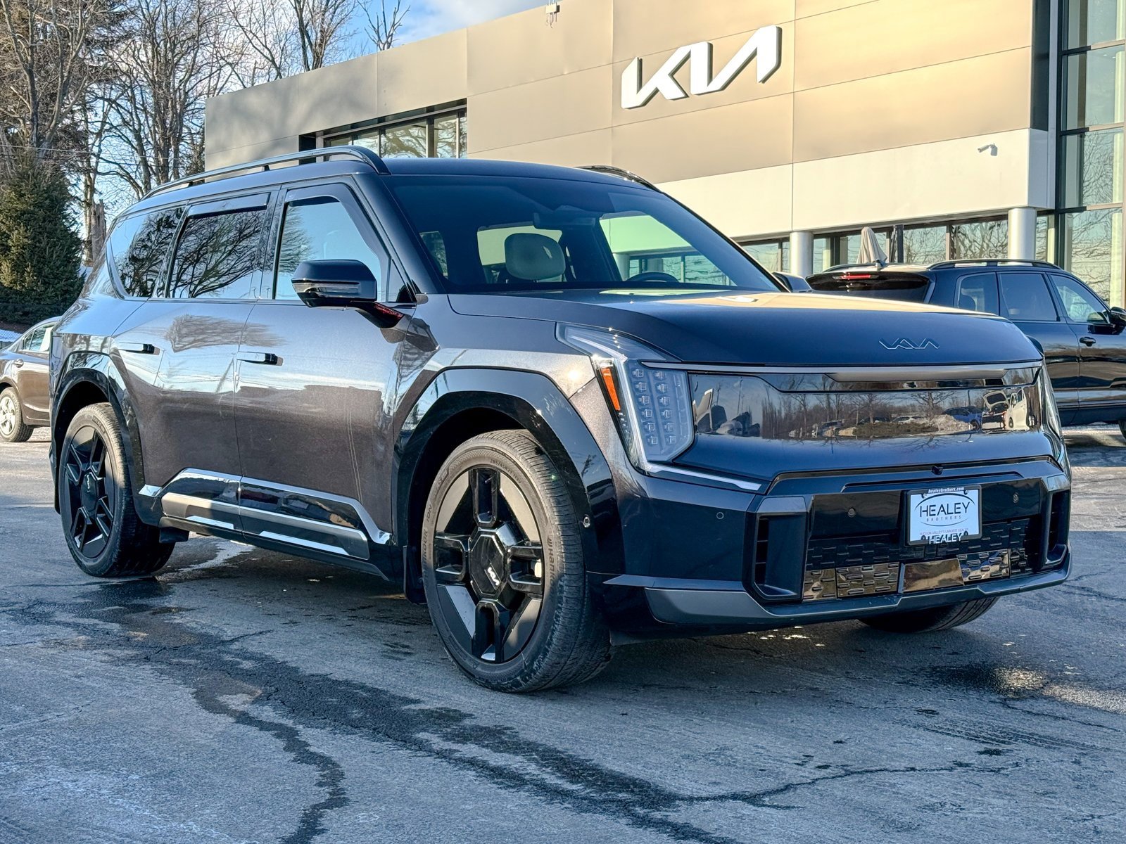 Certified 2025 Kia EV9 GT-Line image 1