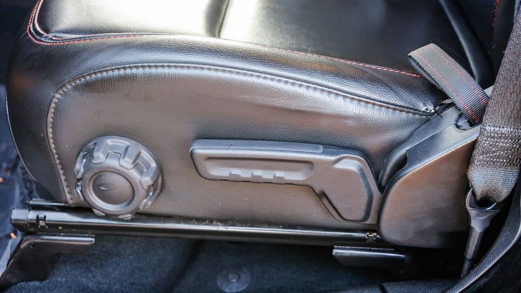 Used 2022 Jeep Wrangler Unlimited Rubicon w/ LED Lighting Group image 23