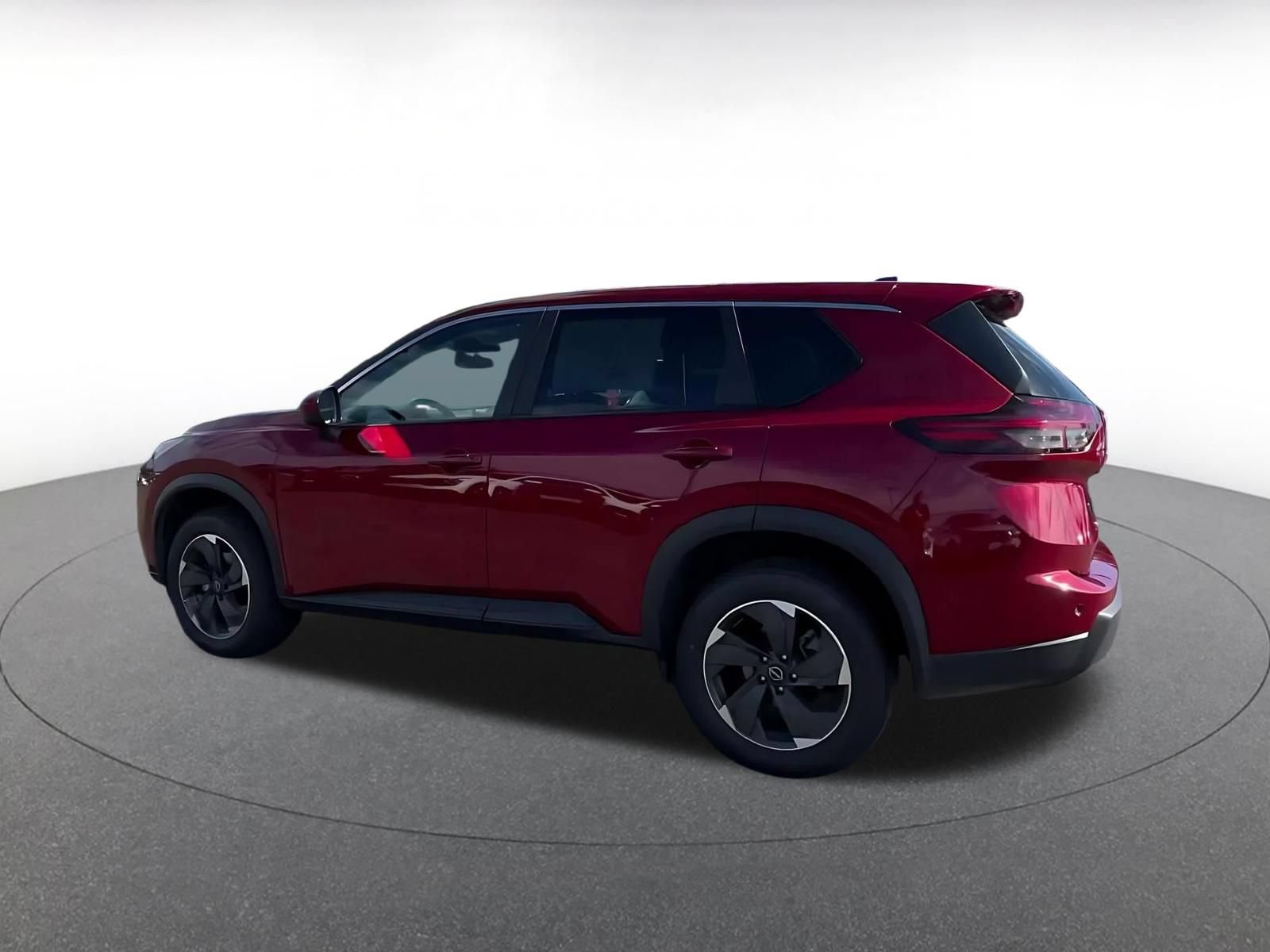 Used 2025 Nissan Rogue SV AWD/4WD image 9