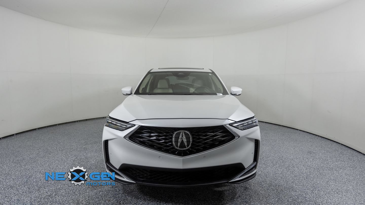 Used 2025 Acura MDX SH-AWD w/ Technology Package image 2