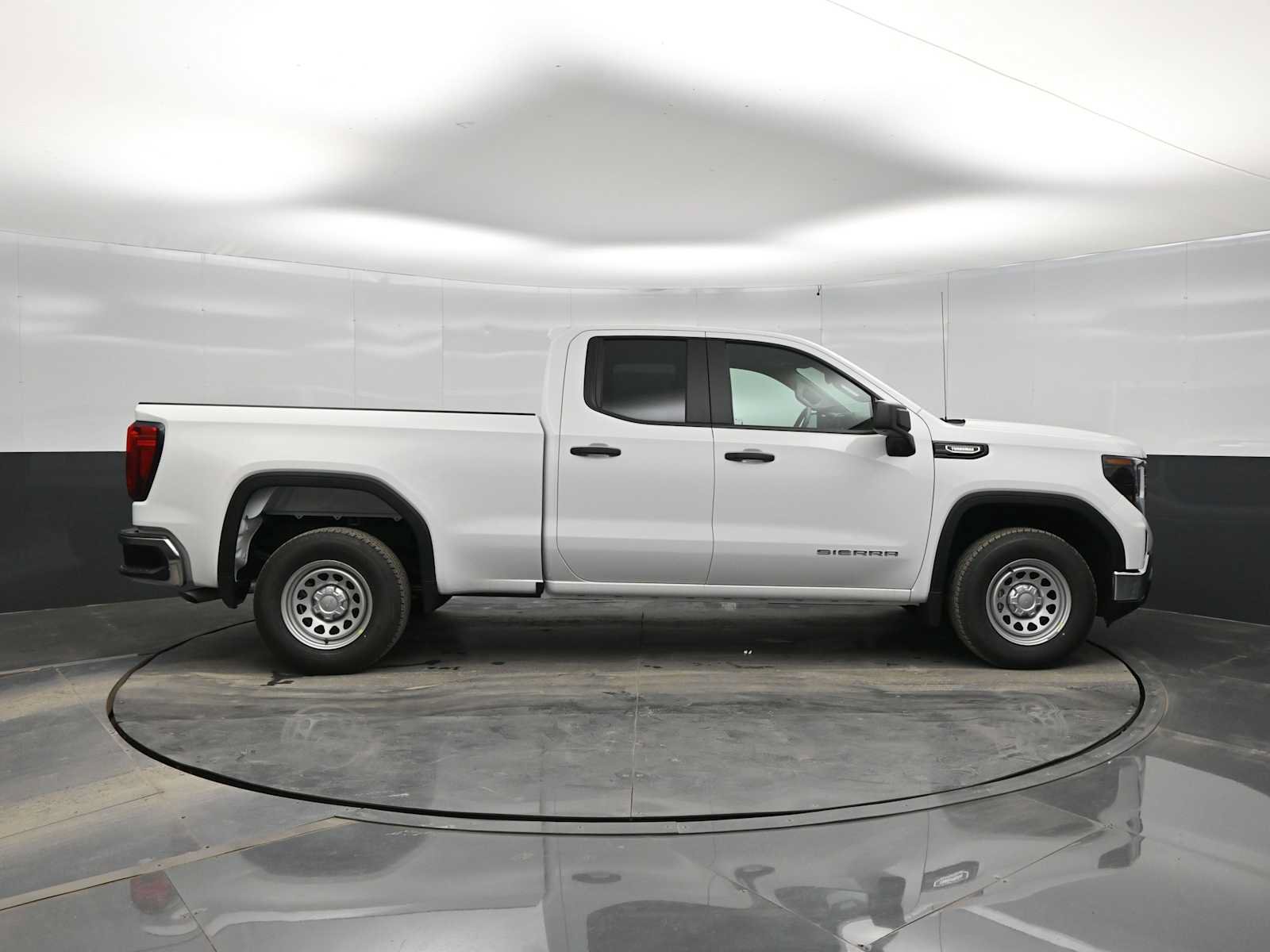 New 2026 GMC Sierra 1500 Pro w/ Convenience Package RWD image 9