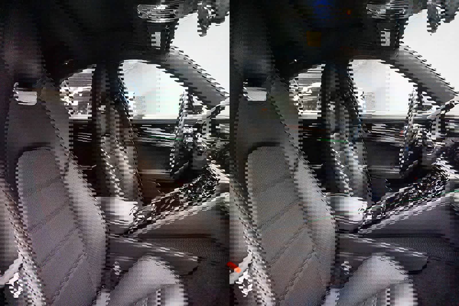 Used 2024 Porsche Panamera 4 image 17