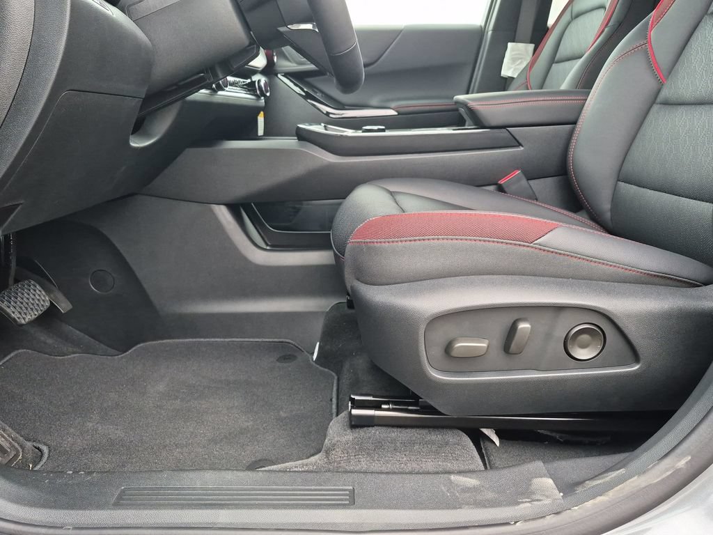 New 2027 Chevrolet Equinox RS w/ Safety and Technology Package AWD/4WD image 10