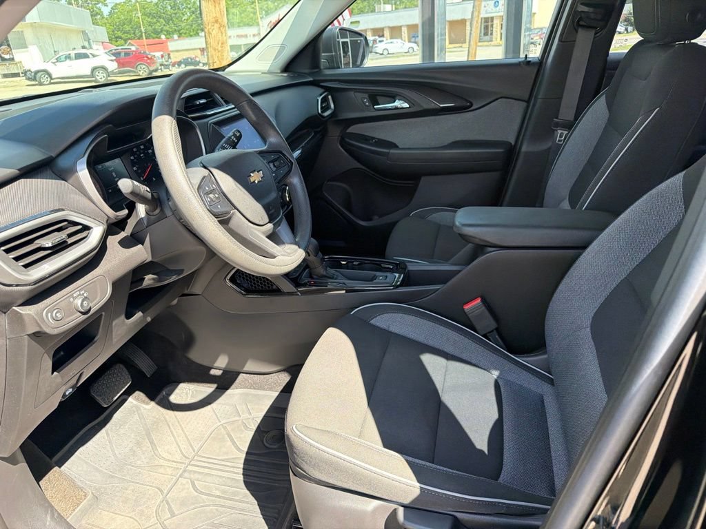 Used 2022 Chevrolet TrailBlazer LS FWD image 13