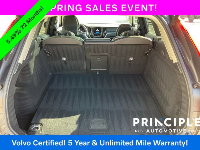 Certified 2025 Volvo XC60 B5 Core image 22