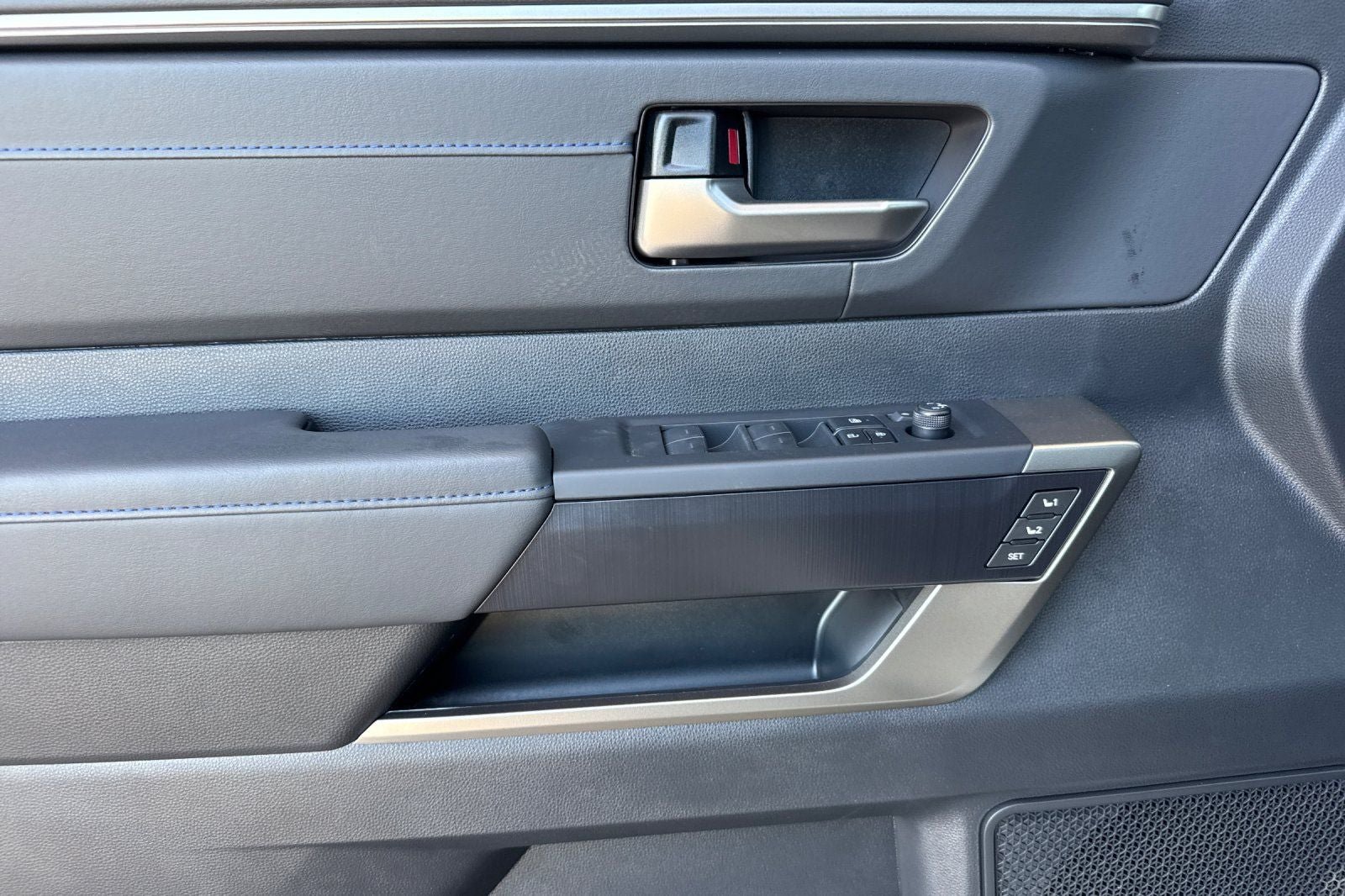 New 2026 Toyota Tundra Platinum AWD/4WD image 12