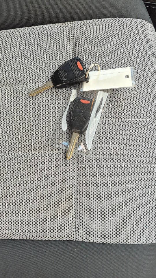 Used 2008 Dodge Nitro SXT image 33