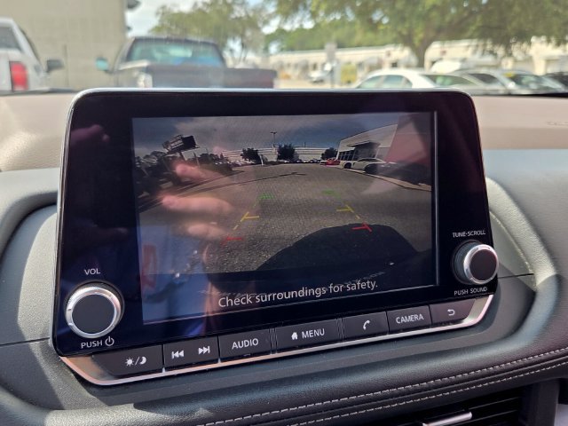 Used 2023 Nissan Rogue SV FWD image 23
